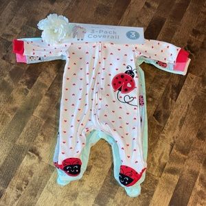 NEW Lady Bug 3 Pack Footed Baby Onesies 3 Months